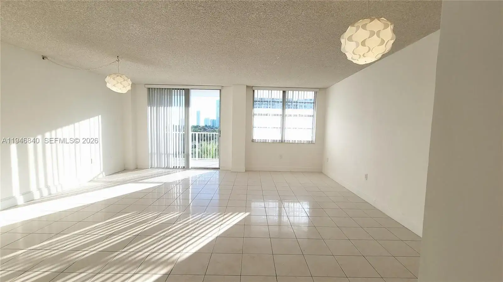 2801 NE 183rd St # 504W, Aventura FL 33160 photo 2