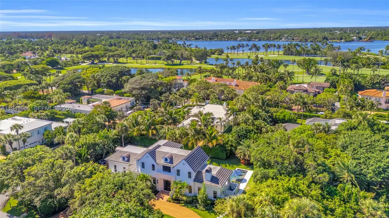 44 S Beach Rd, Hobe Sound FL 33455