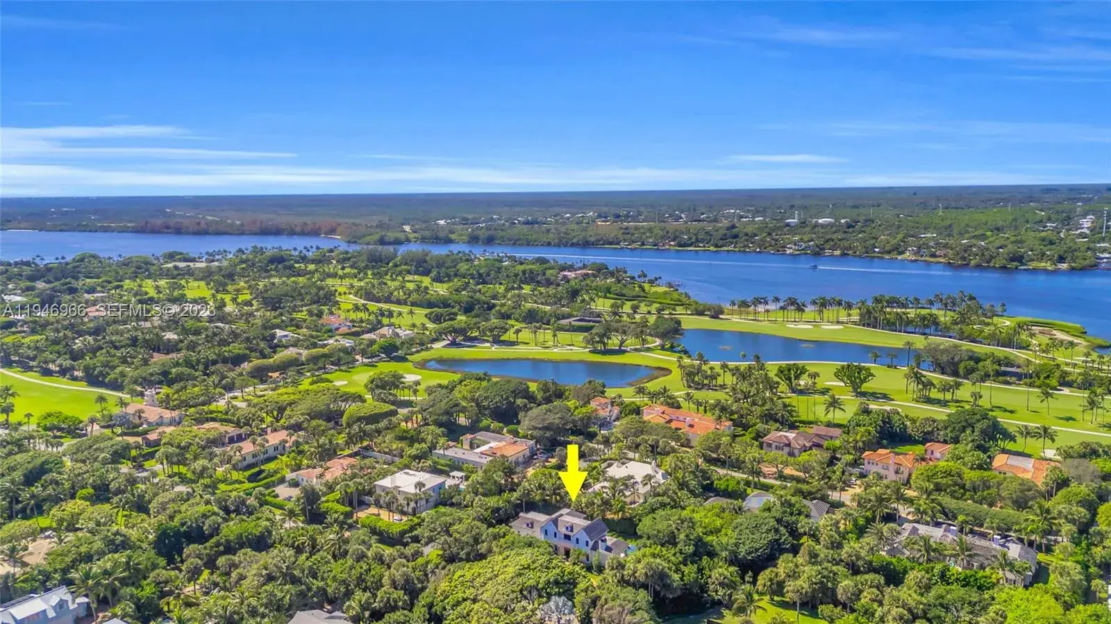44 S Beach Rd, Hobe Sound FL 33455