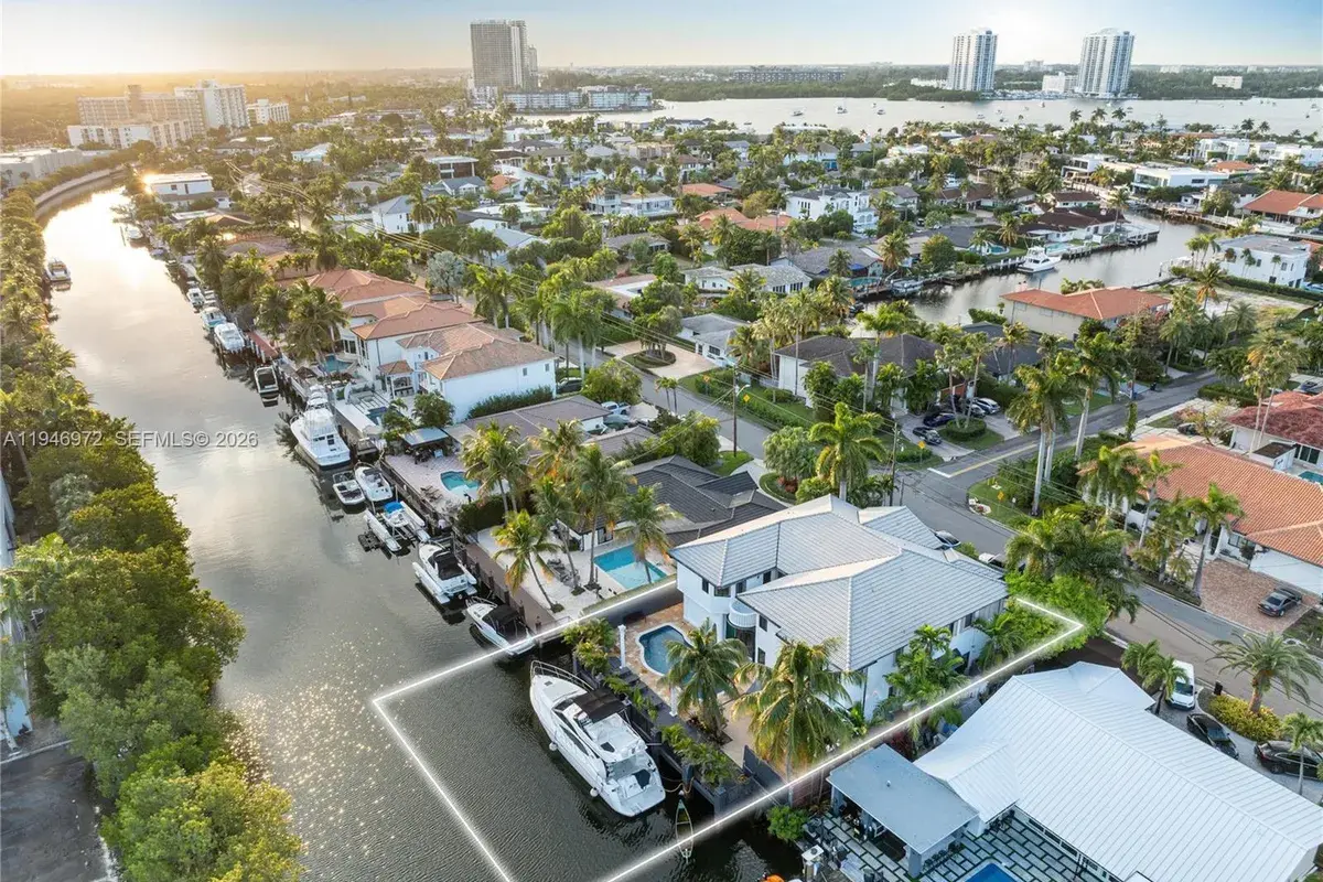 3400 NE 164th St, Sunny Isles Beach FL 33160
