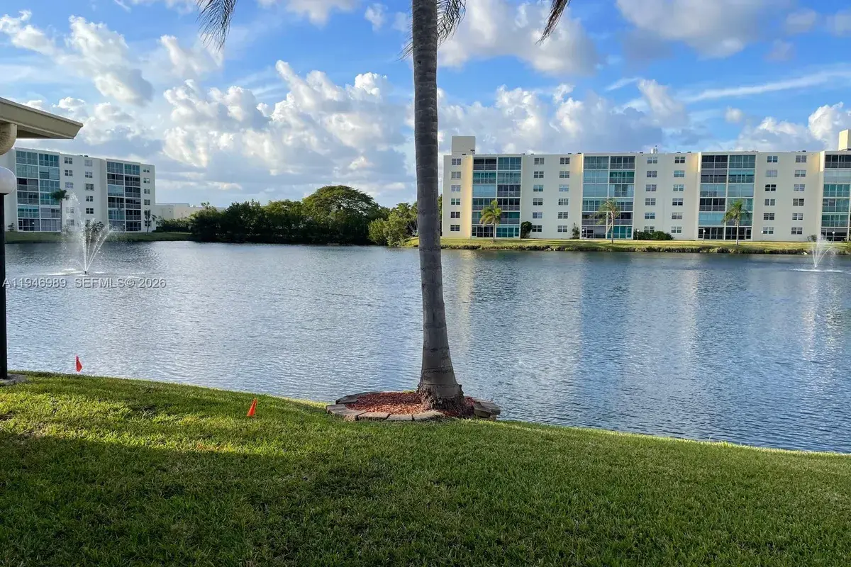 121 SE 3rd Ave # 201, Dania Beach FL 33004