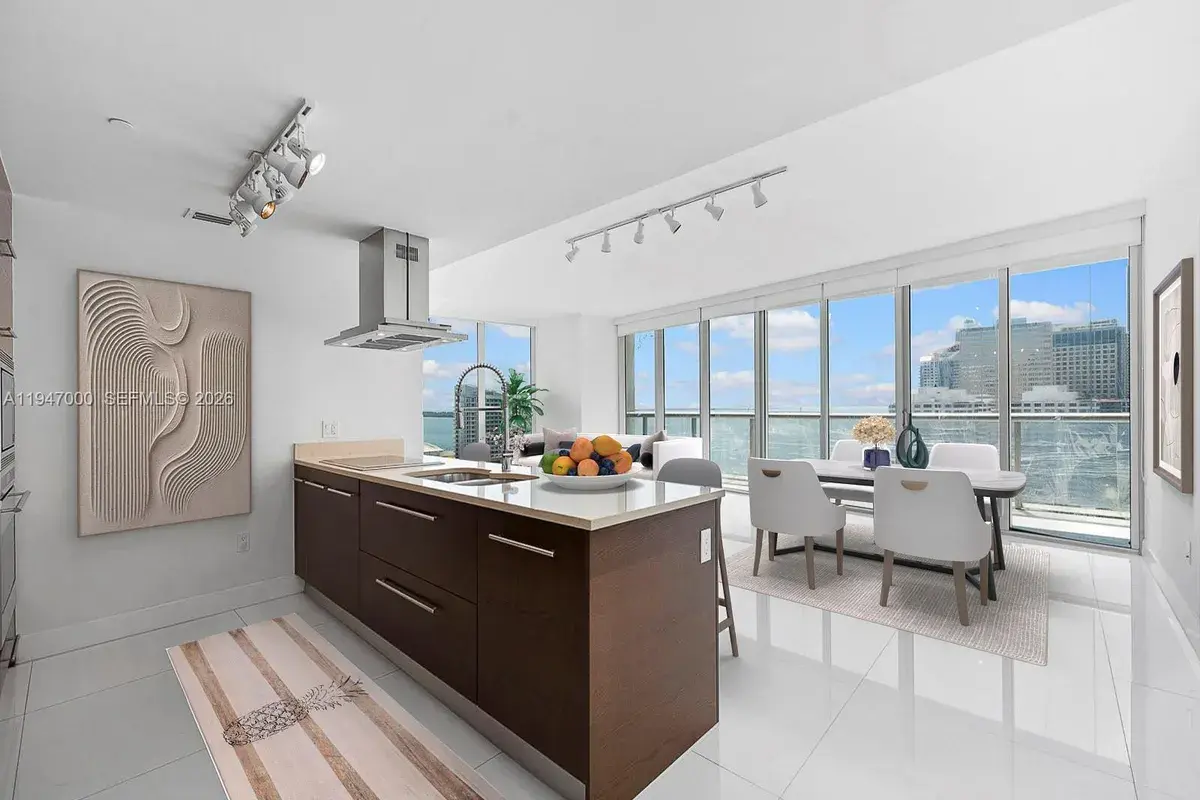 495 Brickell Ave # 1801, Miami FL 33131