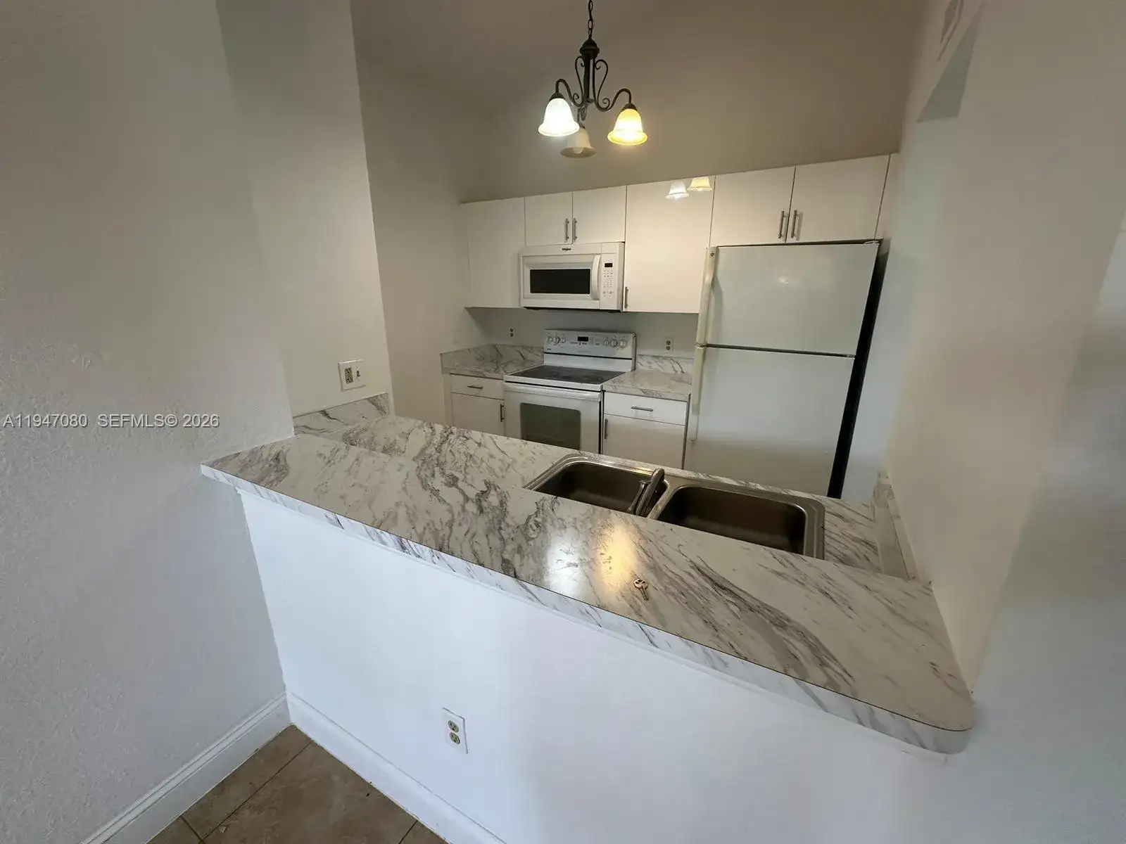 2881 N Oakland Forest Dr # 202, Oakland Park FL 33309 photo 4