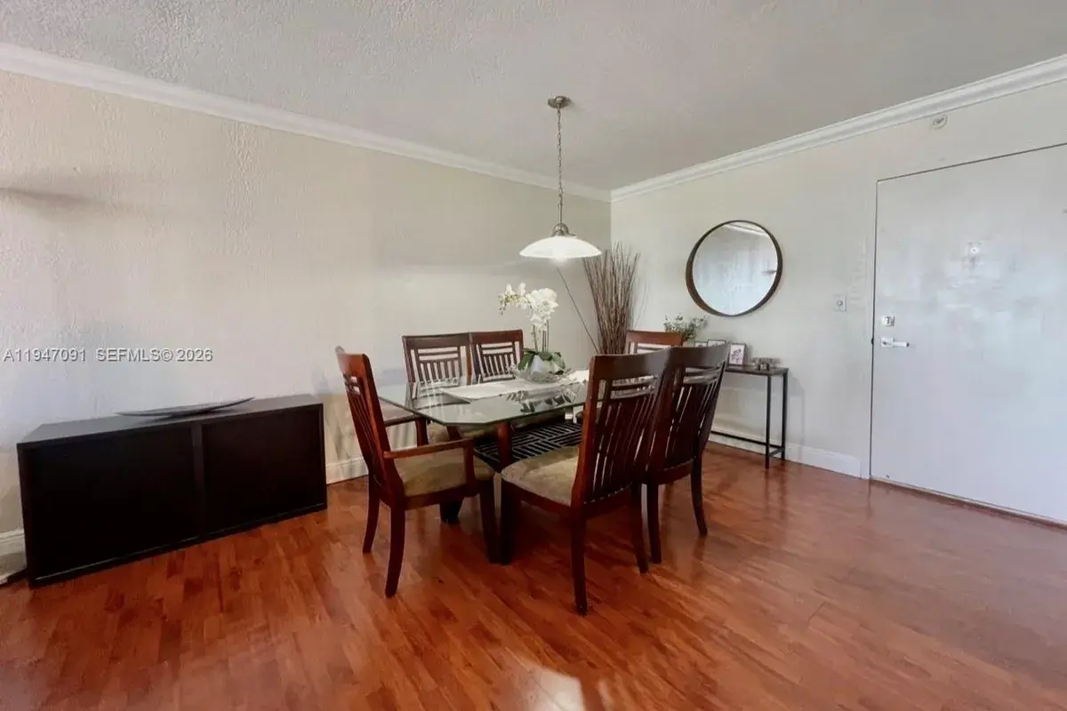 2851 NE 183rd St # 907E, Aventura FL 33160