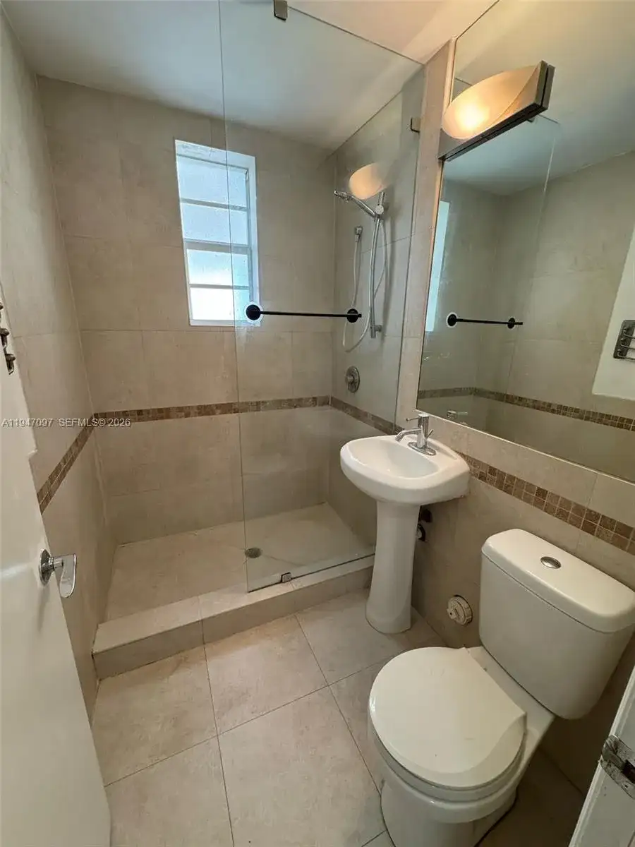 1000 Meridian Ave # 17, Miami Beach FL 33139 photo 3
