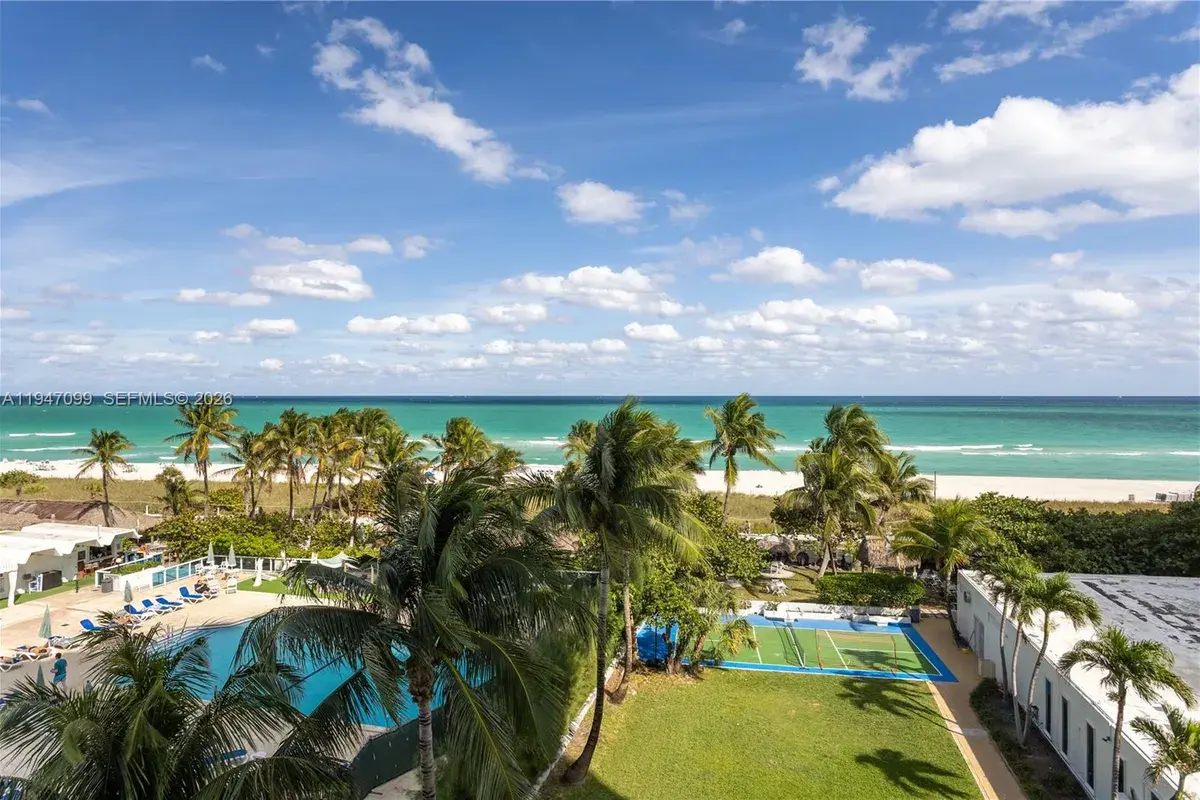 5055 Collins Ave # 5C, Miami Beach FL 33140