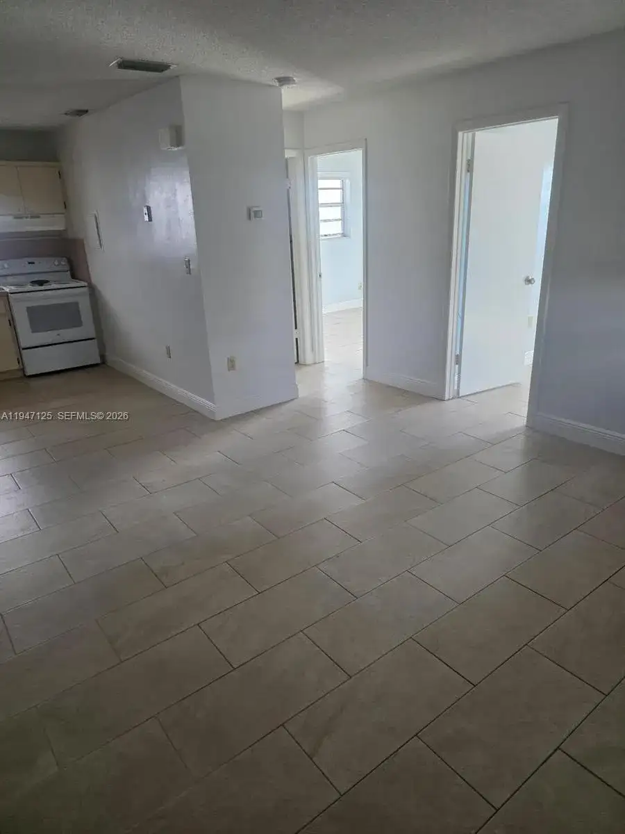 1575 NW 1st ST # 3, Miami FL 33125 photo 3