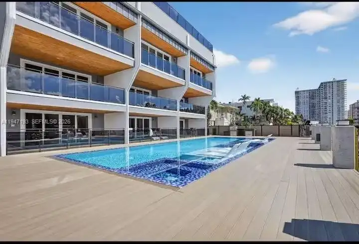 3826 NE 171st St # 3826, North Miami Beach FL 33160