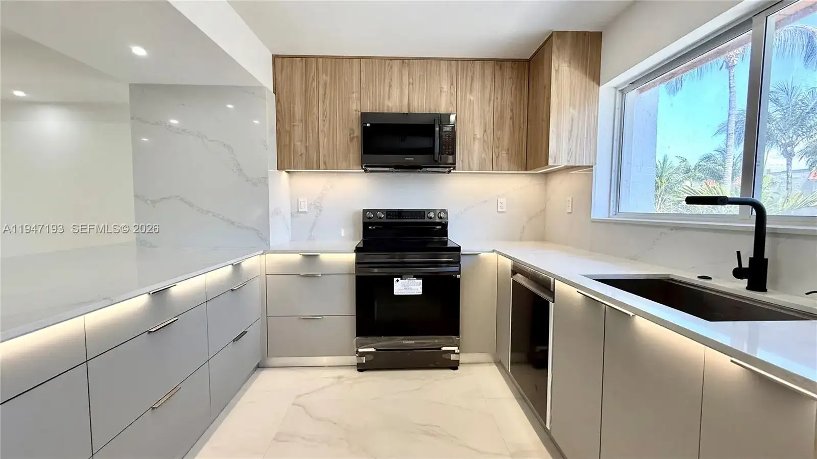 3826 NE 171st St # 3826, North Miami Beach FL 33160 photo 3