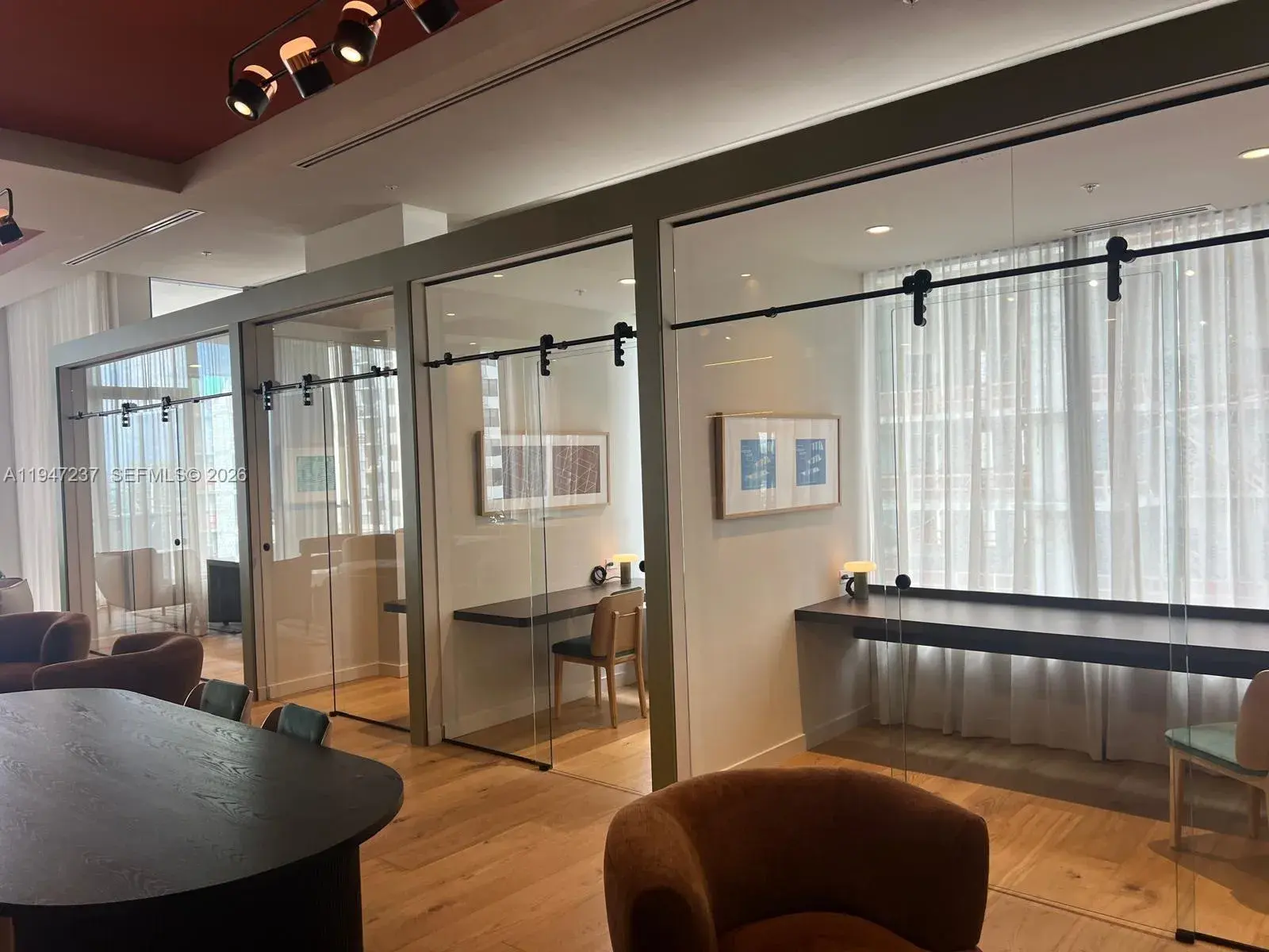 11 NE 6 ST # 814, Miami FL 33132