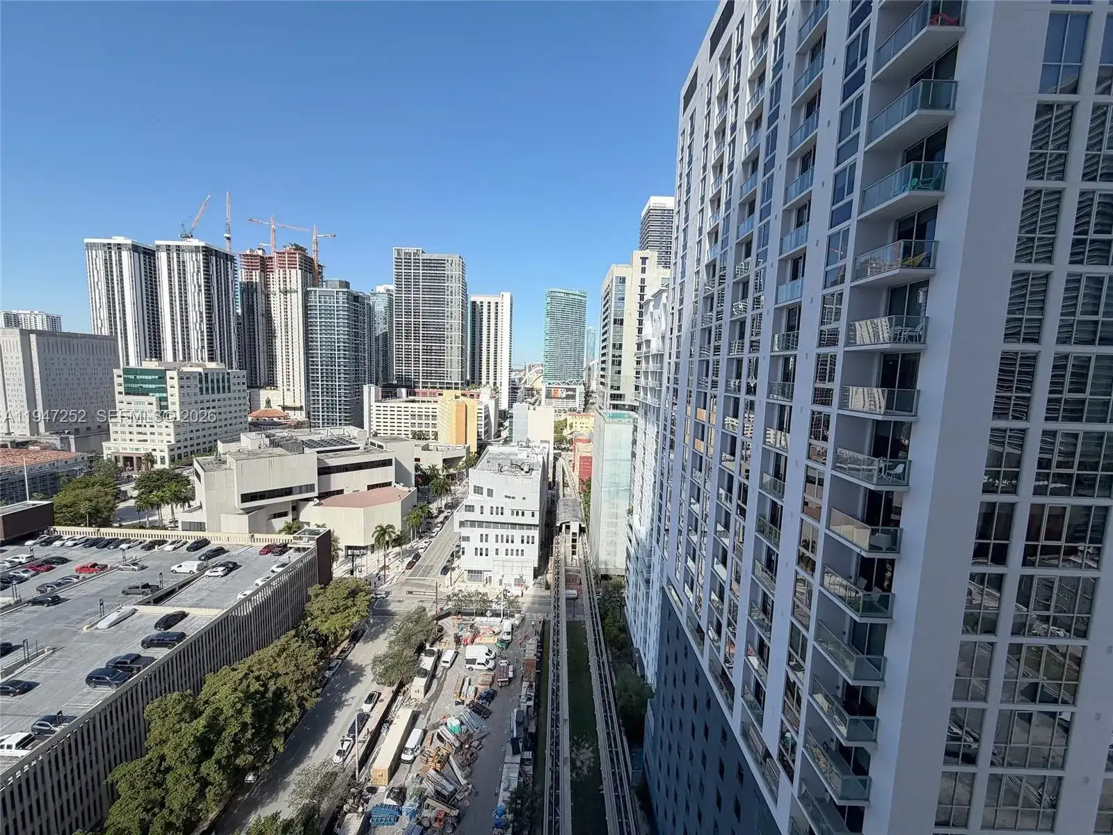 133 NE 2nd Ave # 2107, Miami FL 33132 photo 2