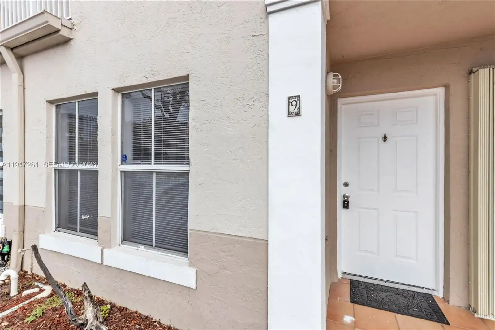 9193 Fontainebleau Blvd # 209, Miami FL 33172 photo 3
