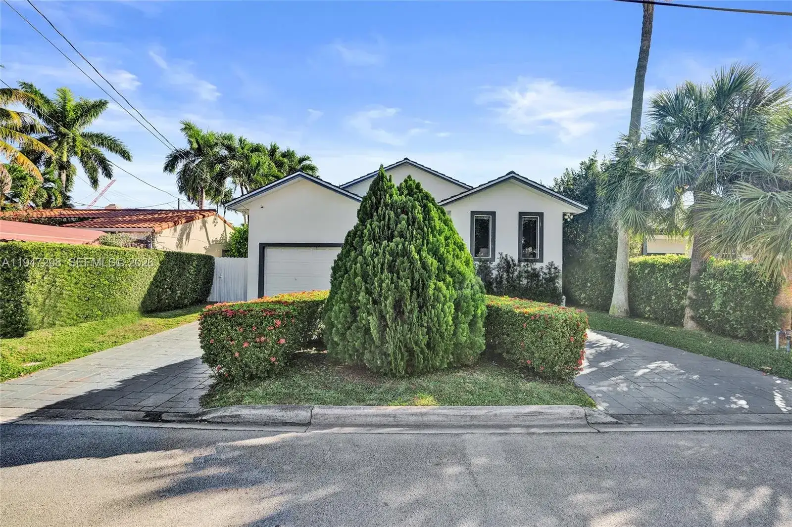 9181 Byron Ave, Surfside FL 33154 photo 3