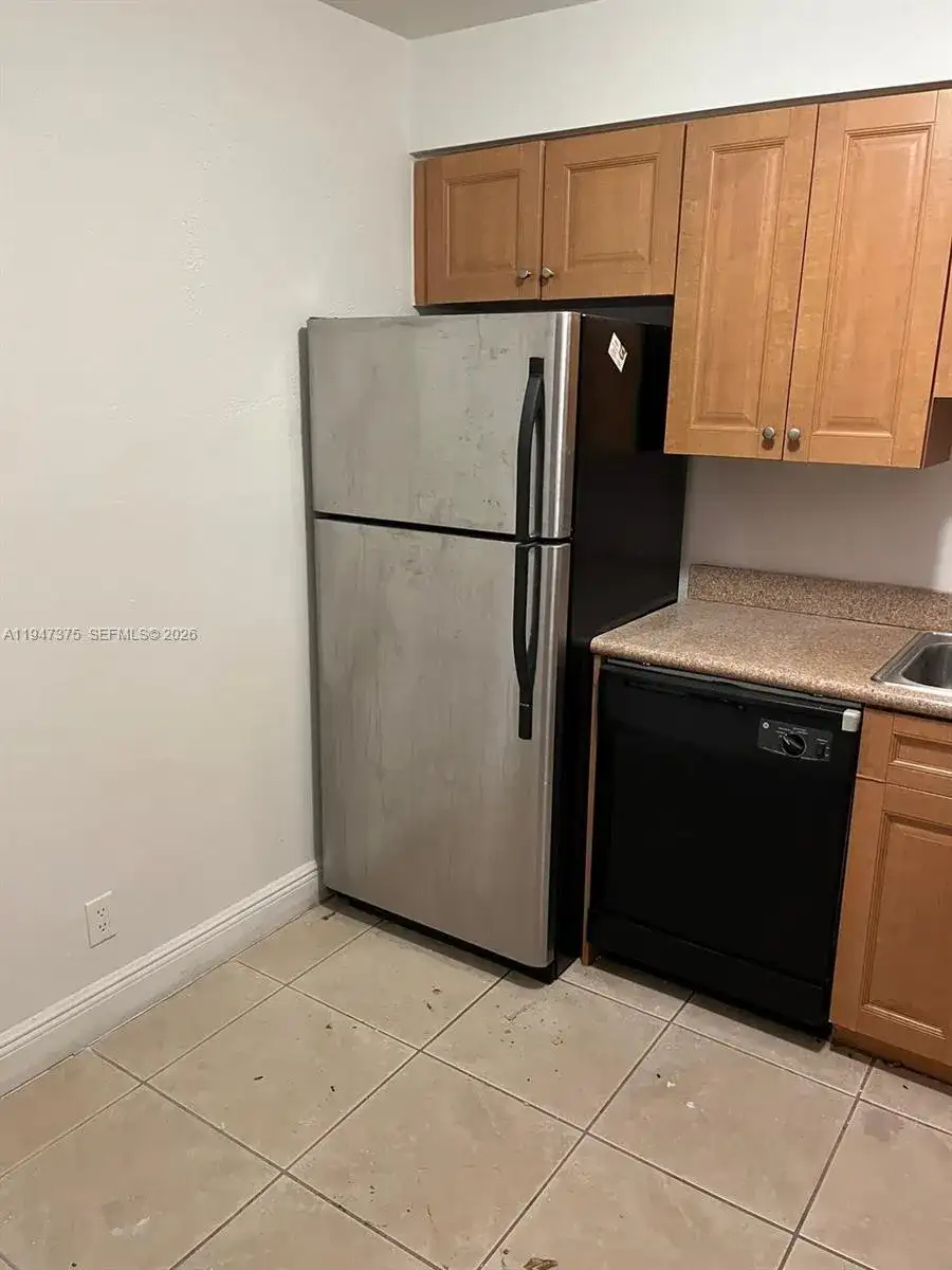 5221 Geneva Way # 302, Doral FL 33166 photo 3