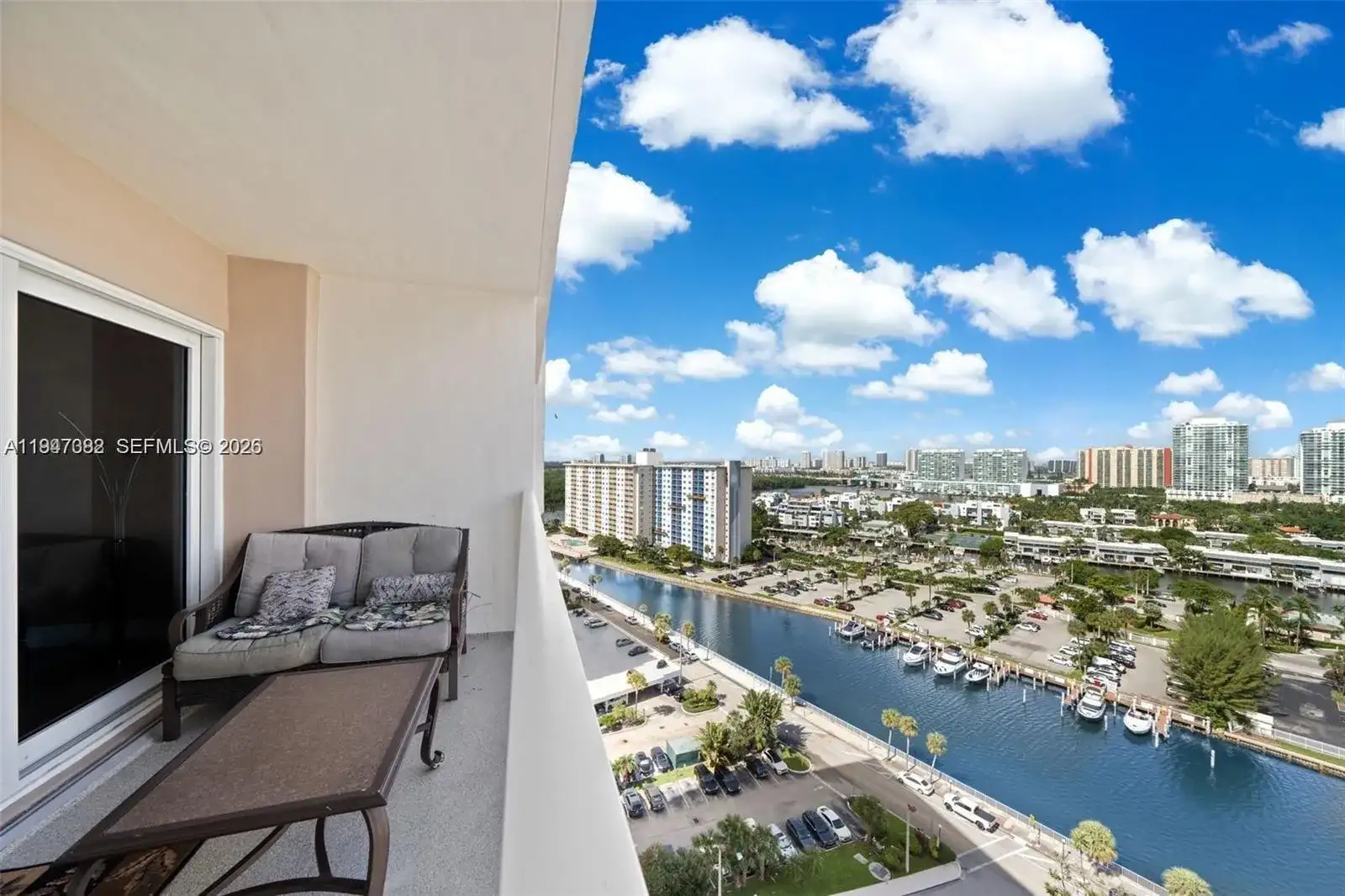 300 Bayview Dr # 1707, Sunny Isles Beach FL 33160 photo 4