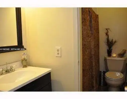 13101 Memorial Hwy 219 Hwy # 219, North Miami FL 33161 photo 2