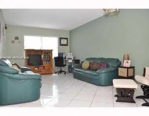 13101 Memorial Hwy 219 Hwy # 219, North Miami FL 33161 photo 4