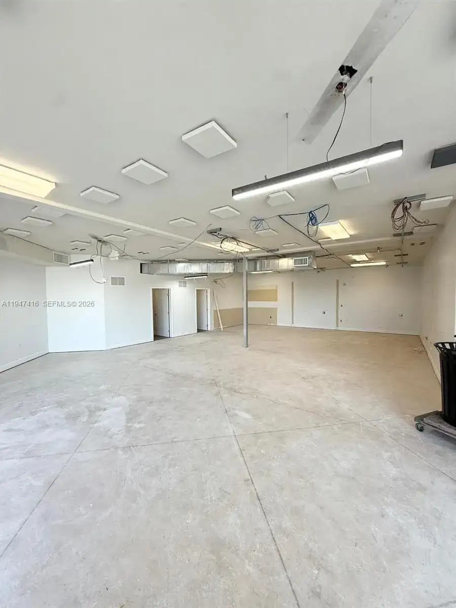 100 SW 15th St, Pompano Beach FL 33060 photo 3