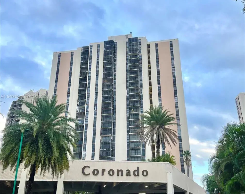 20335 W Country Club Dr # 405, Aventura FL 33180