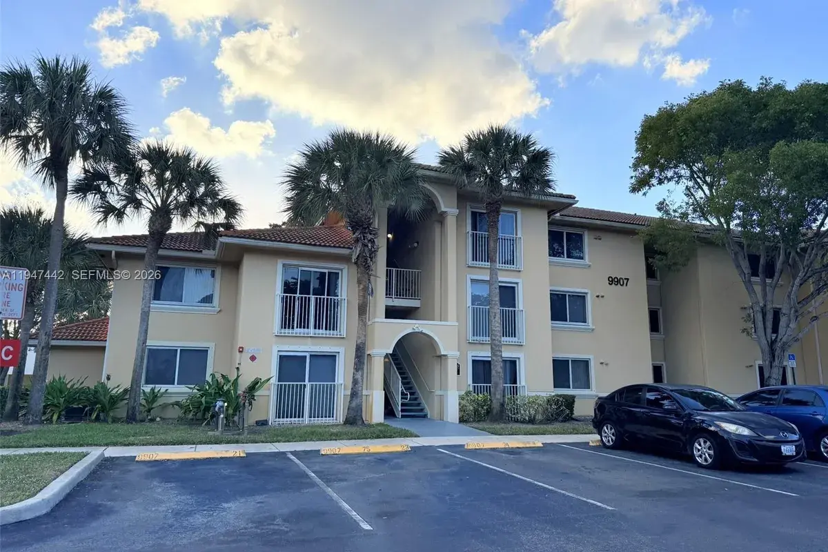 9907 Westwood Dr # 2, Tamarac FL 33321
