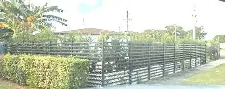 14200 Carver Dr, Miami FL 33176 photo 5