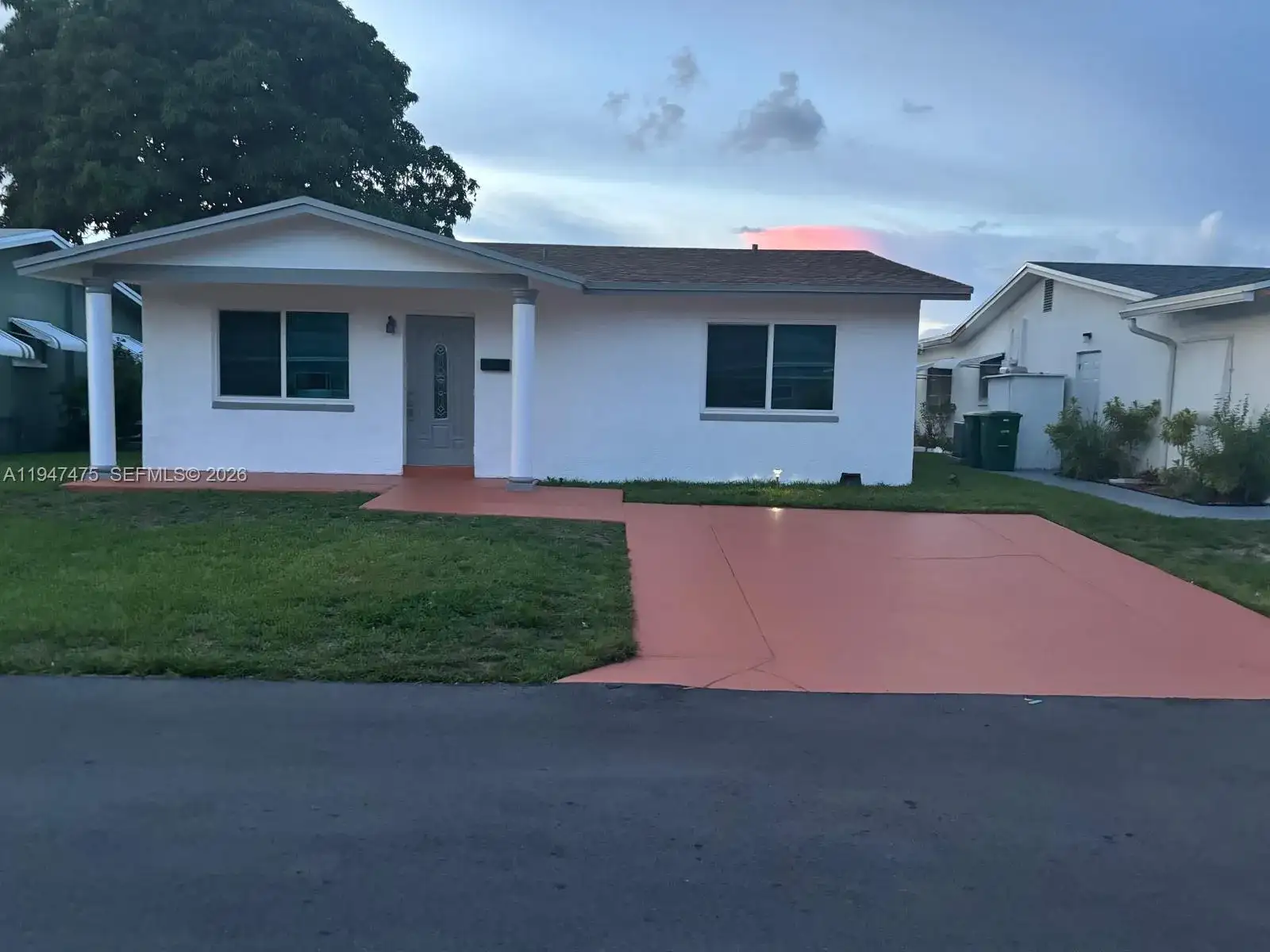 4715 NW 44th St, Tamarac FL 33319 photo 4
