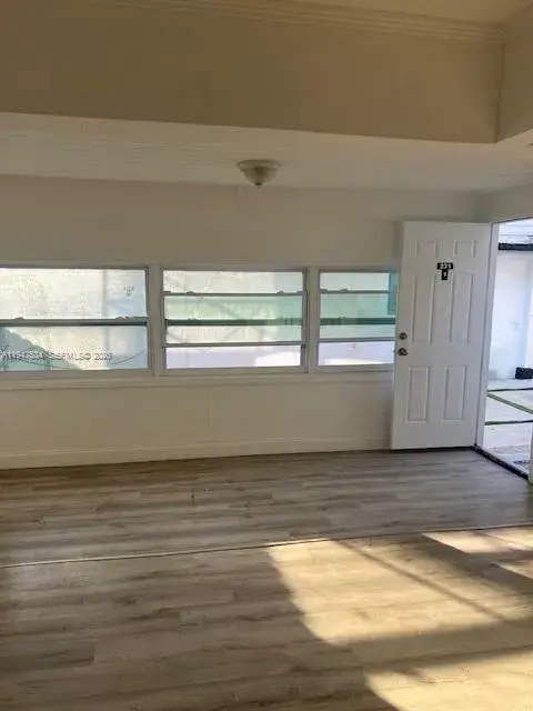 231 NE 56th St # 1, Miami FL 33137