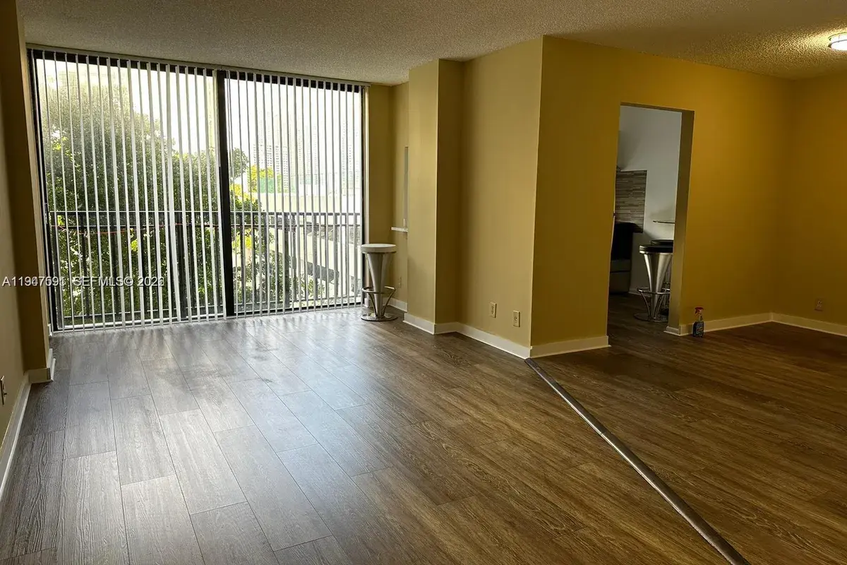 16909 N Bay Rd # 409, Sunny Isles Beach FL 33160