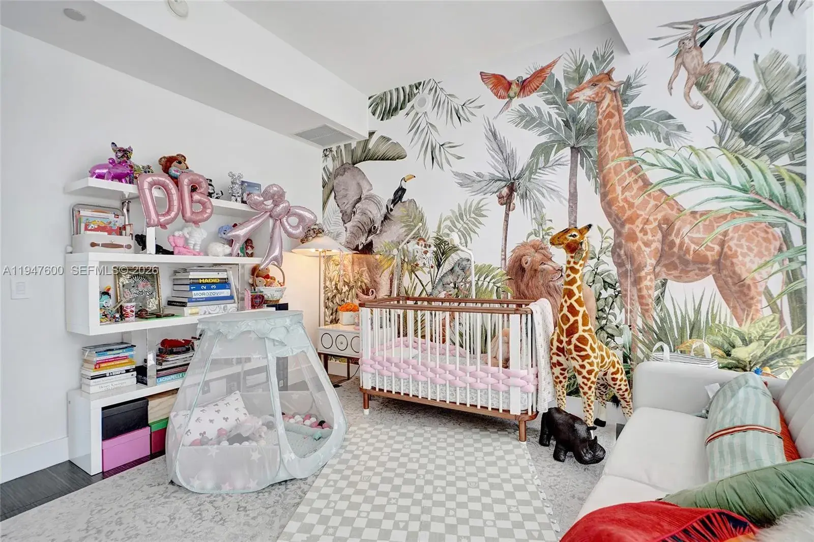 1100 Biscayne Blvd # 3708, Miami FL 33132