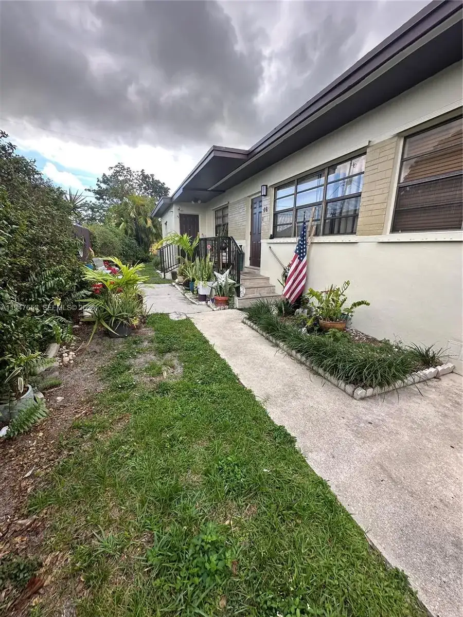 7546 NW 2nd Ter, Miami FL 33126 photo 4