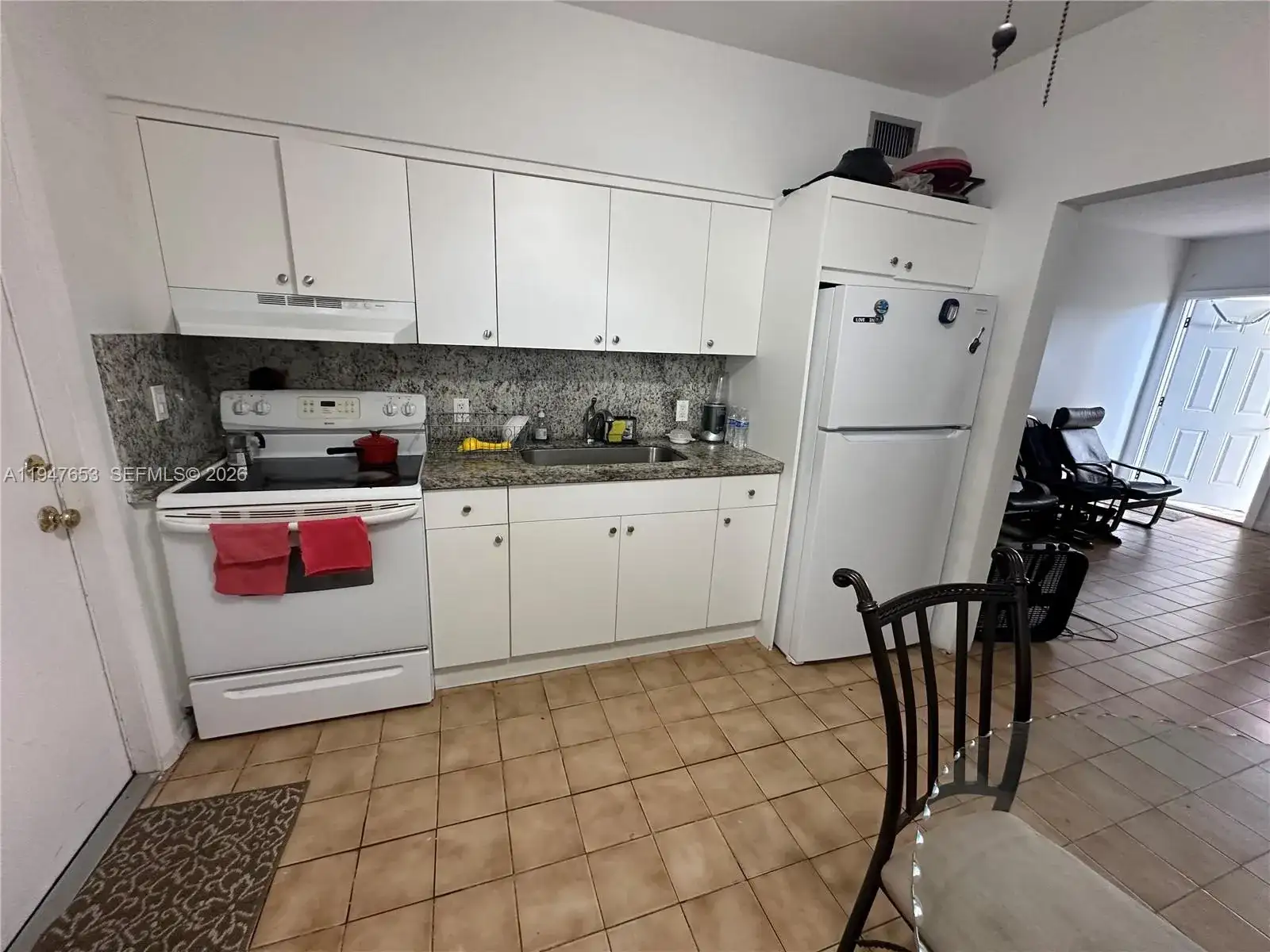 7546 NW 2nd Ter, Miami FL 33126 photo 5
