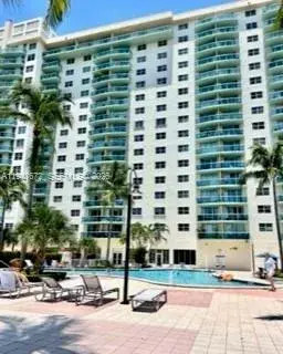 19390 Collins Ave # 219, Sunny Isles Beach FL 33160