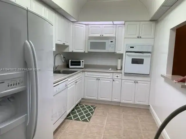 19390 Collins Ave # 219, Sunny Isles Beach FL 33160 photo 2