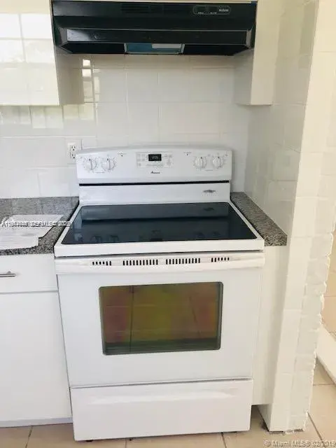 752 NW 3rd Ct # 2, Hallandale Beach FL 33009