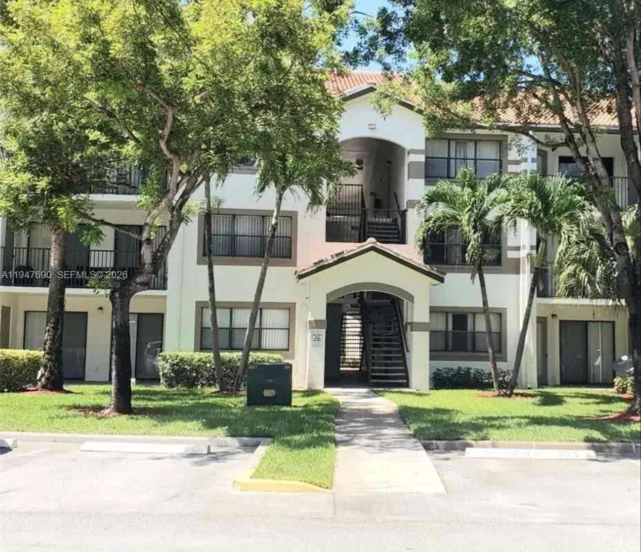 630 S Park Rd # 3, Hollywood FL 33021