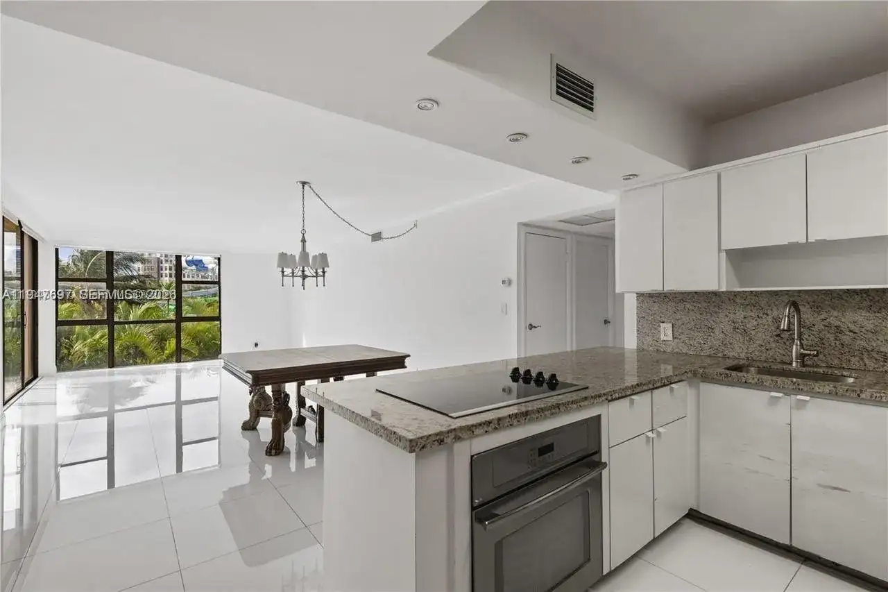 20335 W Country Club Dr # 209, Aventura FL 33180 photo 4