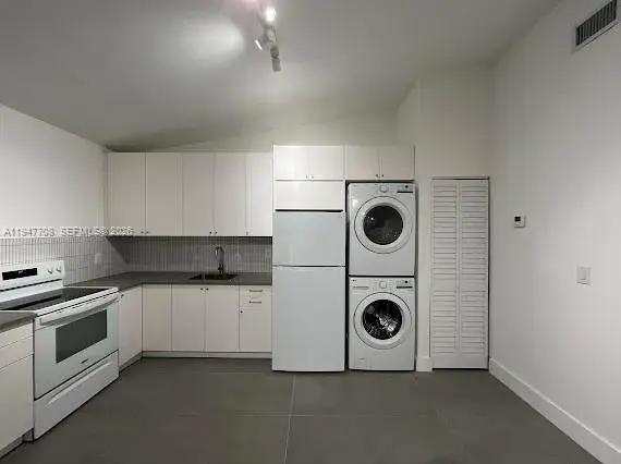 6101 NE Miami Ct # 2, Miami FL 33137
