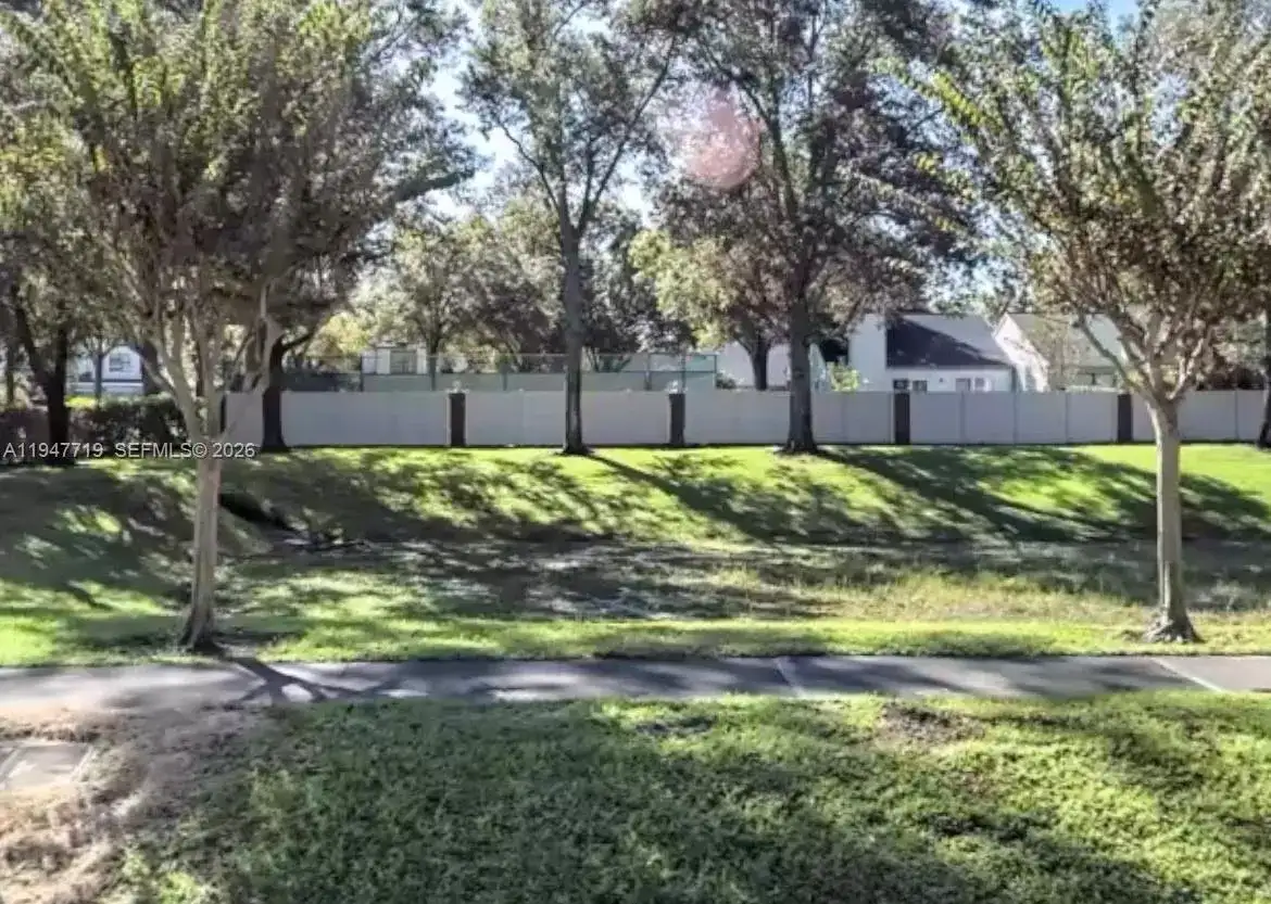 3286 S SEMORAN BLVD # 24, Orlando FL 32822 photo 2
