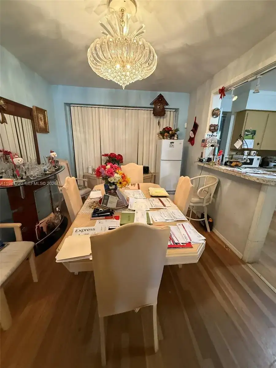 2560 SW 22nd Ave, Miami FL 33133 photo 2