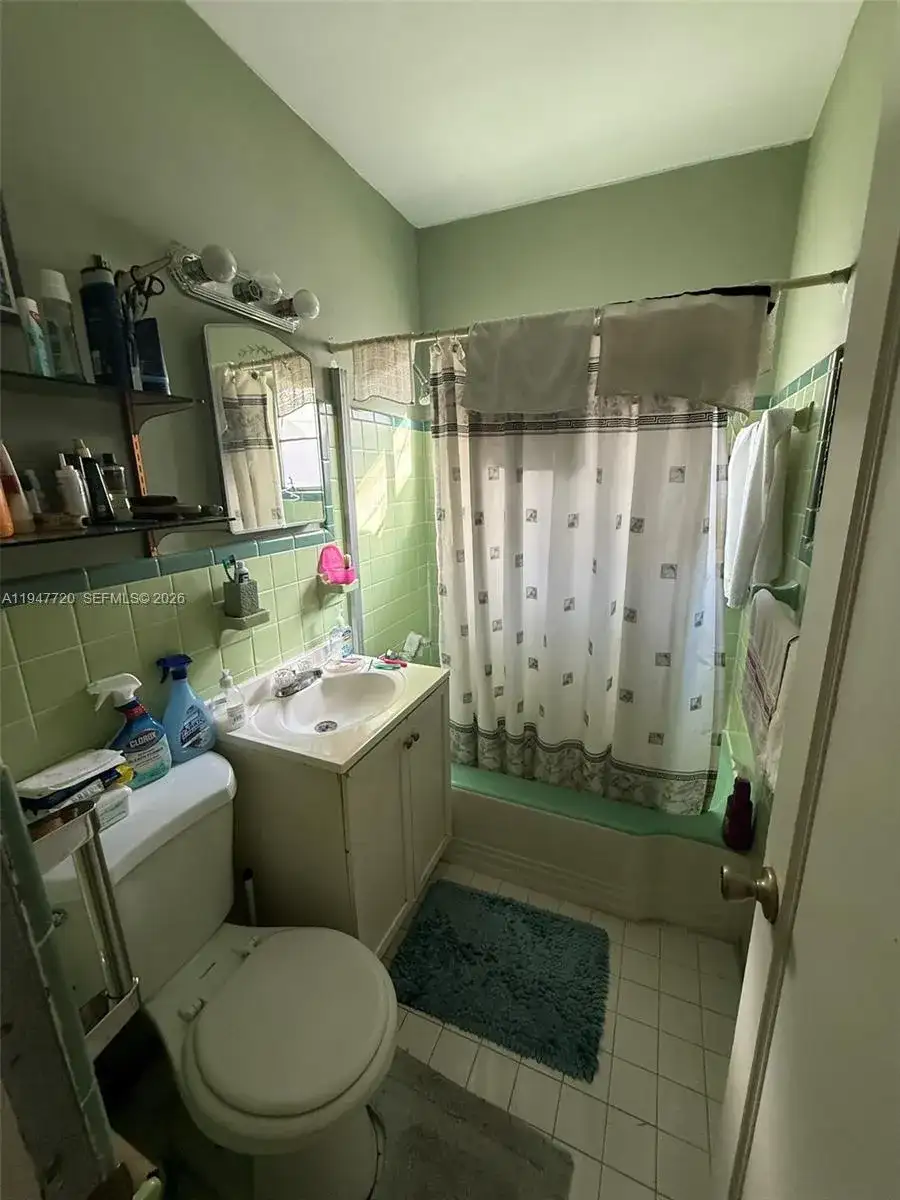 2560 SW 22nd Ave, Miami FL 33133 photo 5