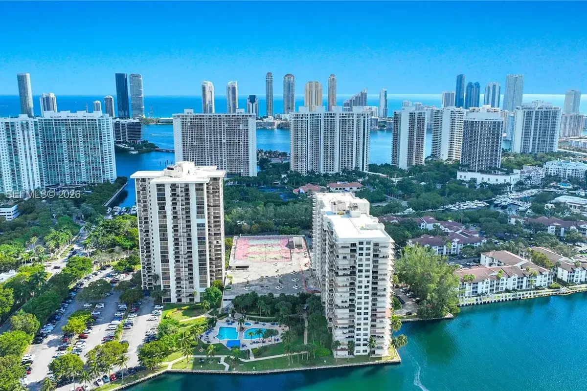 18151 NE 31st Ct # 301, Aventura FL 33160