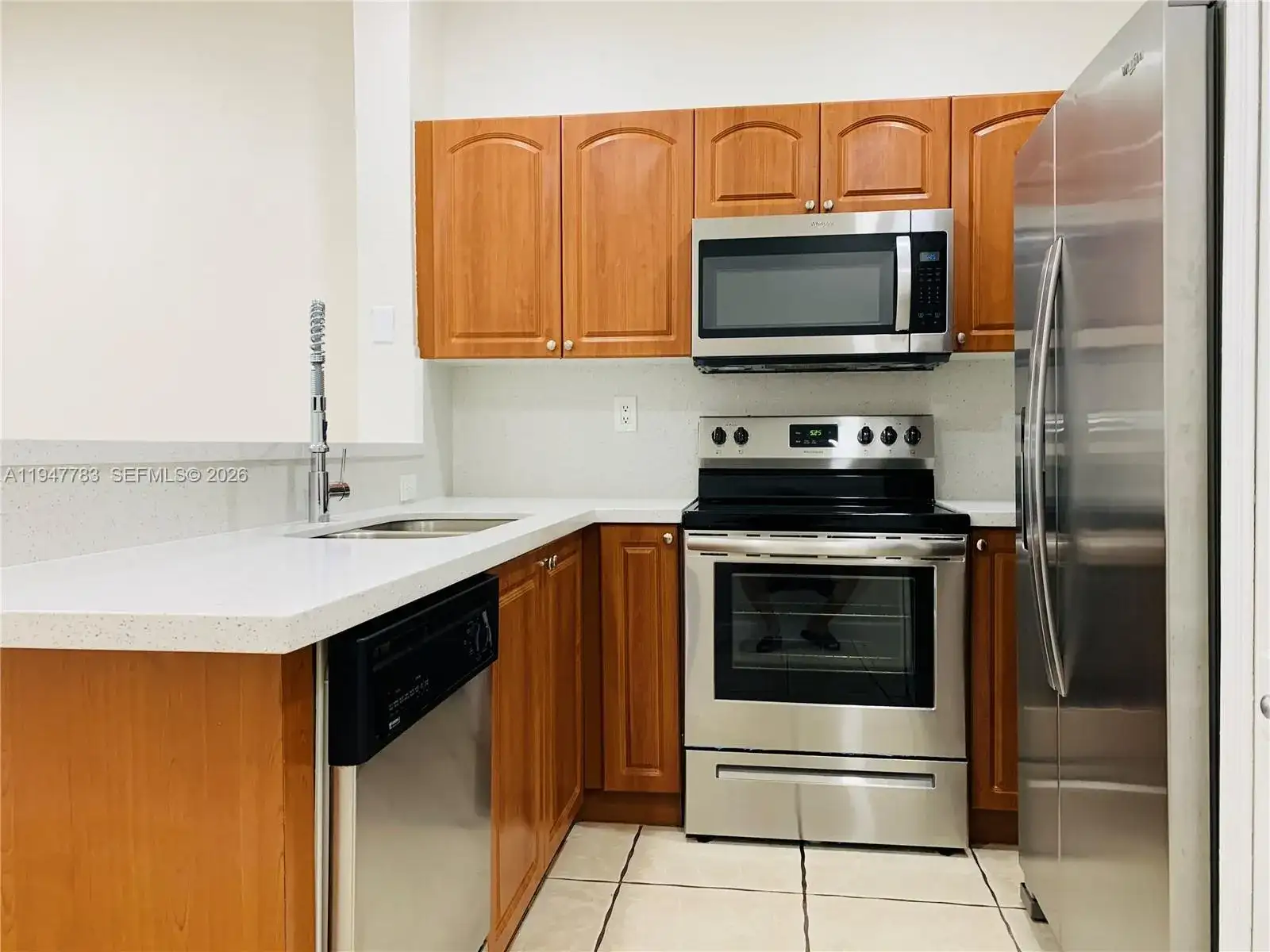 7250 NW 177th St # 208, Hialeah FL 33015 photo 3