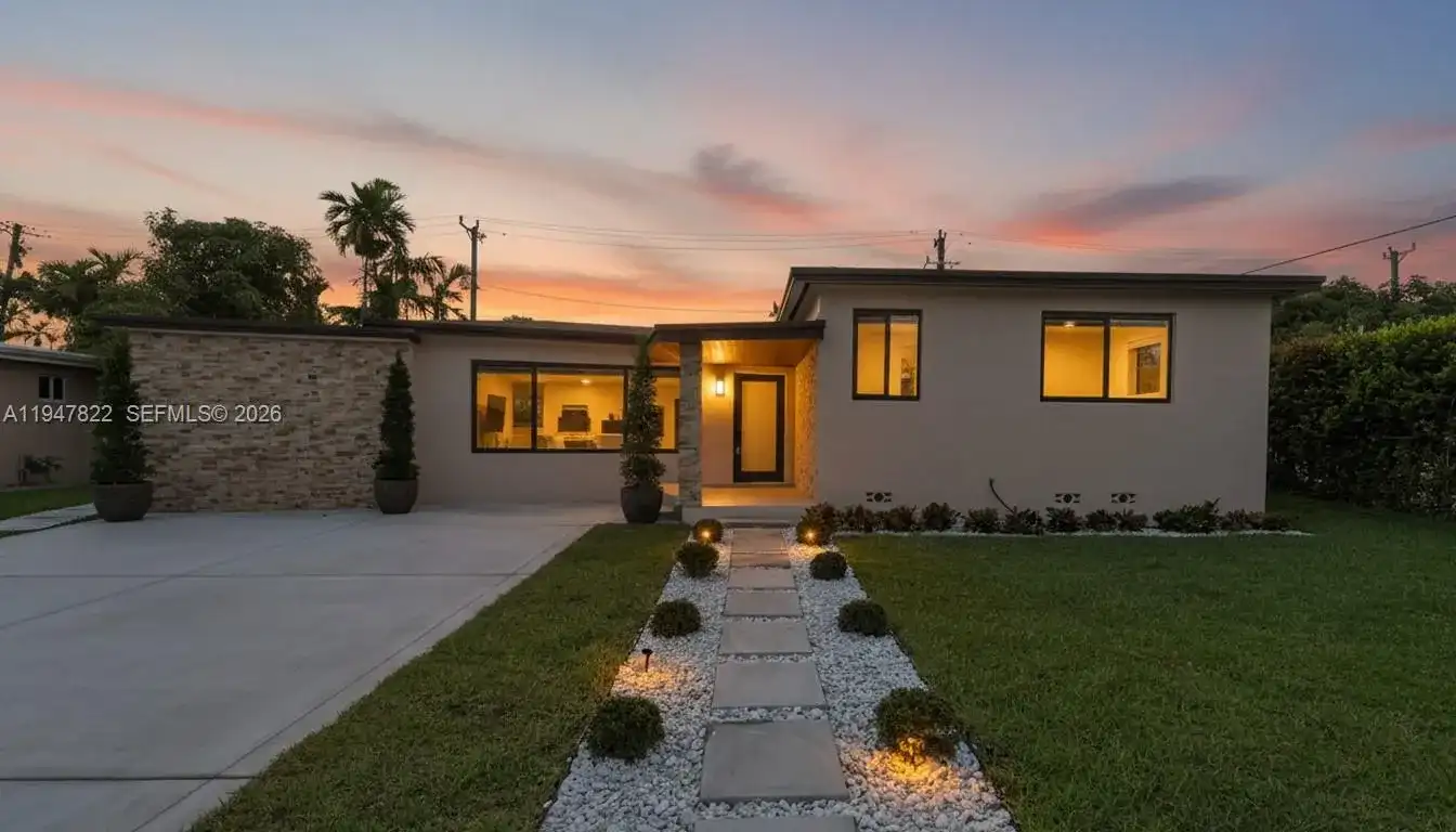 141 NE 122nd St, North Miami FL 33161