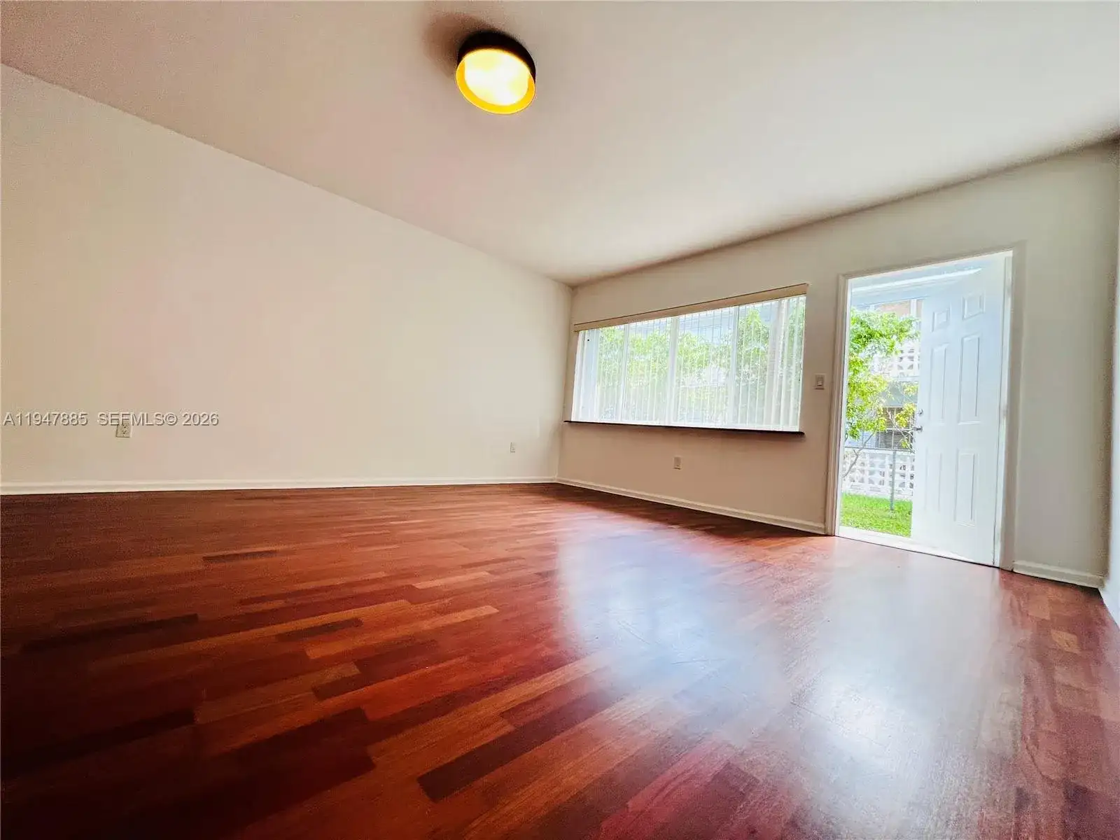 2033 Calais Dr # 3, Miami Beach FL 33141 photo 4
