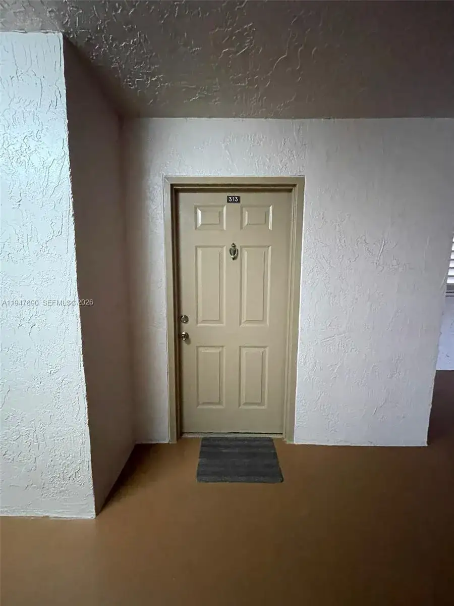 15221 SW 80th St # 313, Miami FL 33193 photo 4
