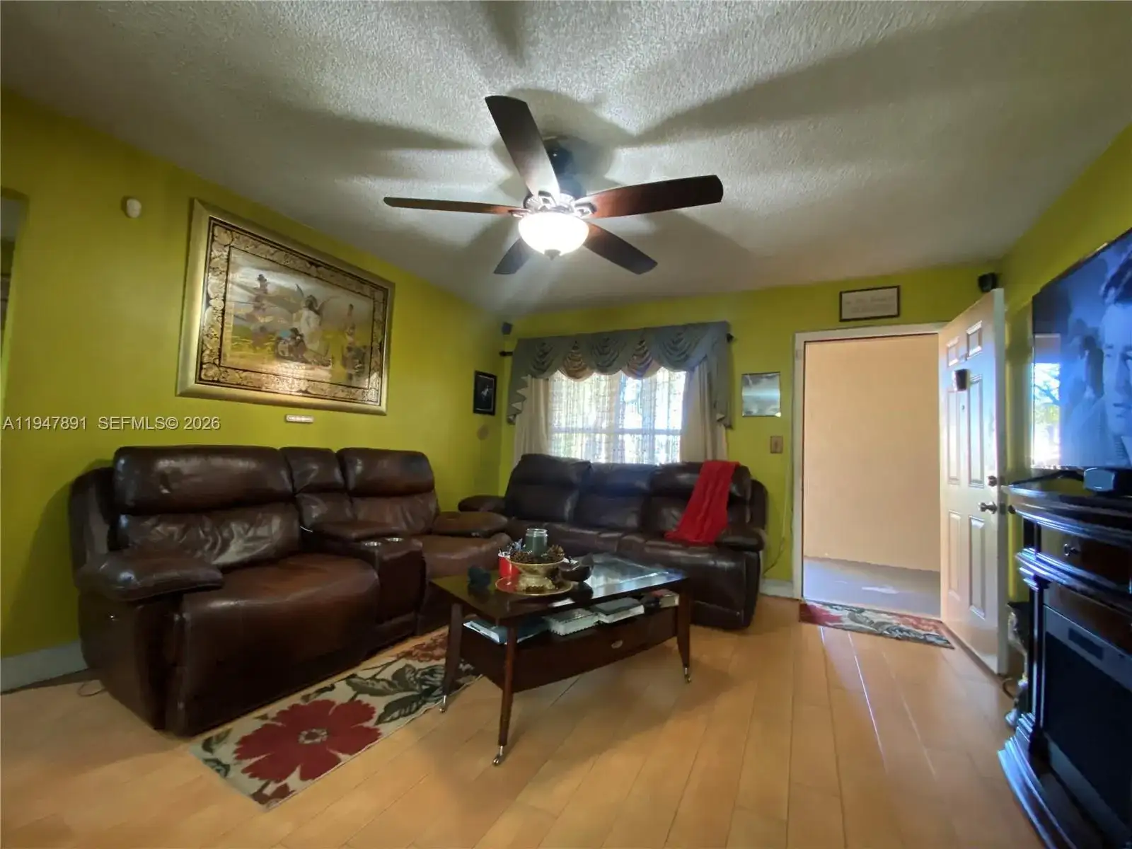 2412 NW 39th Way # 101, Lauderdale Lakes FL 33311 photo 2