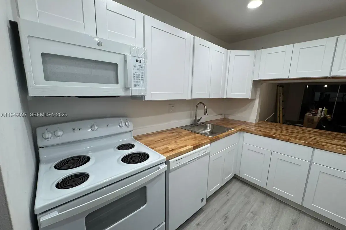 8051 S Colony Cir S # 210, Tamarac FL 33321