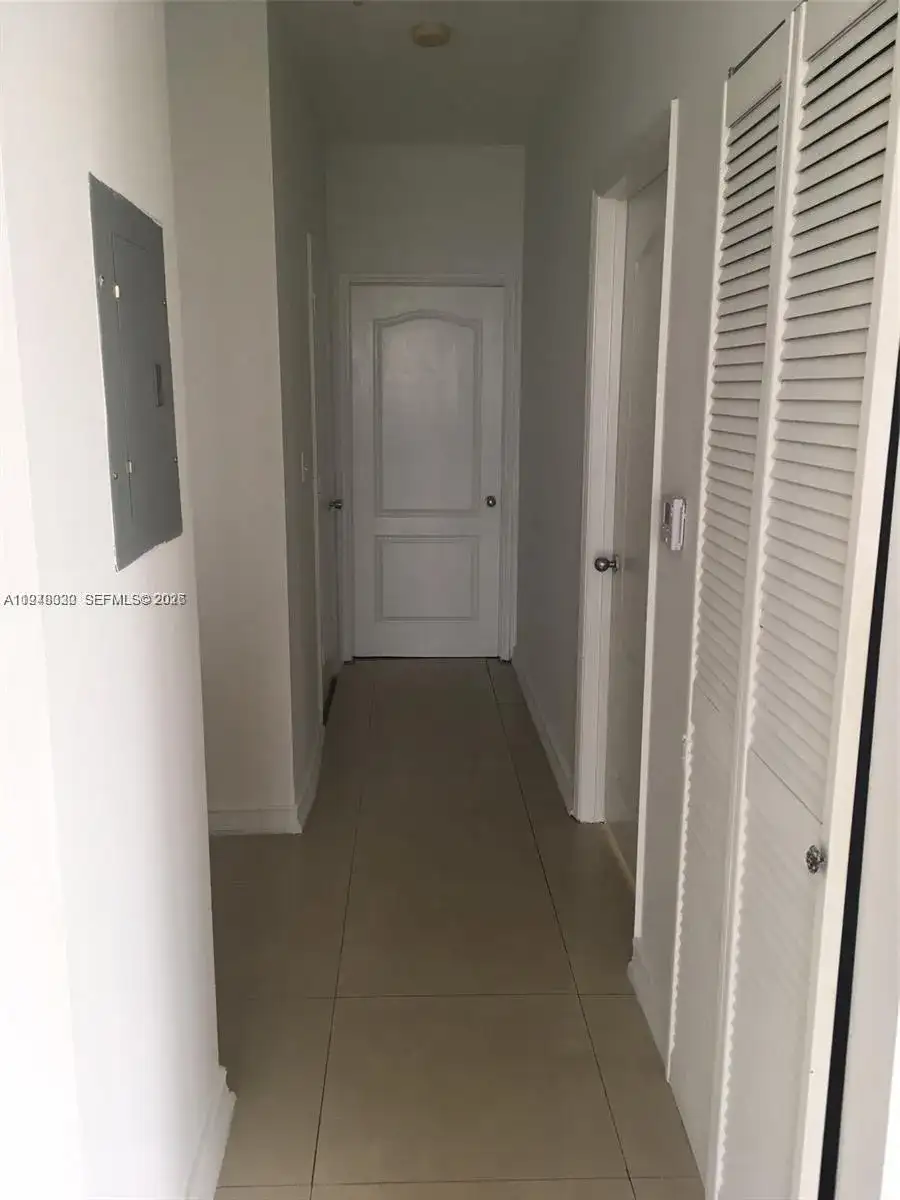 5091 NW 7th St # 602, Miami FL 33126 photo 4