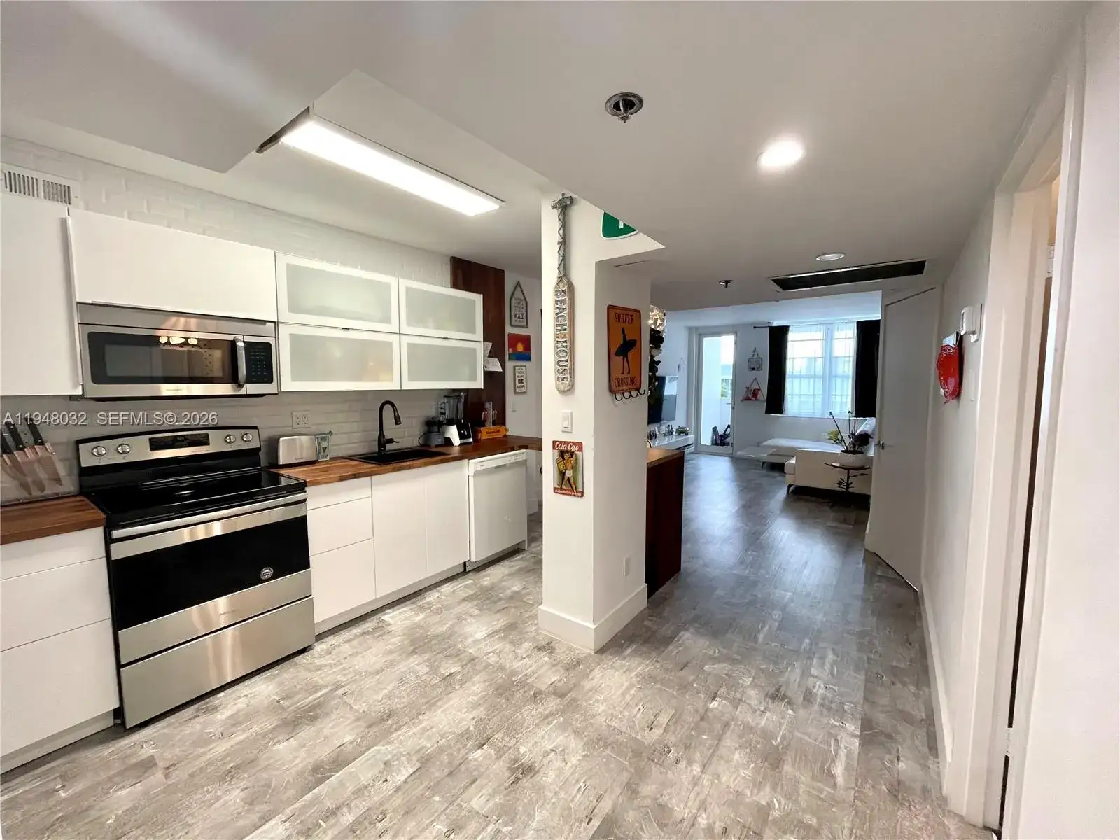 100 Lincoln Rd # 518, Miami Beach FL 33139 photo 2