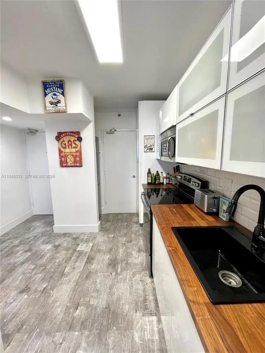100 Lincoln Rd # 518, Miami Beach FL 33139 photo 5